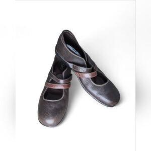 Clarks Mandy May Mary Jane Brown Leather Flat Slip On Shoes Size 9.5 M